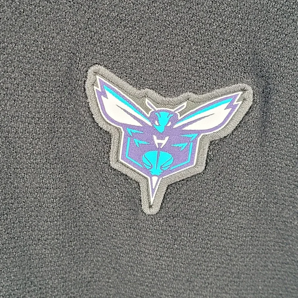 Rare Jordan NBA Charlotte Hornets Mens Large Black Knit Crewneck Sweater